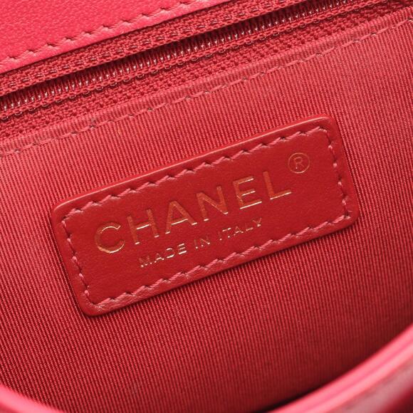 CHANEL Matelasse Shoulder Bag in Lambskin Leather, Women's, Pink - Picture 4 of 10